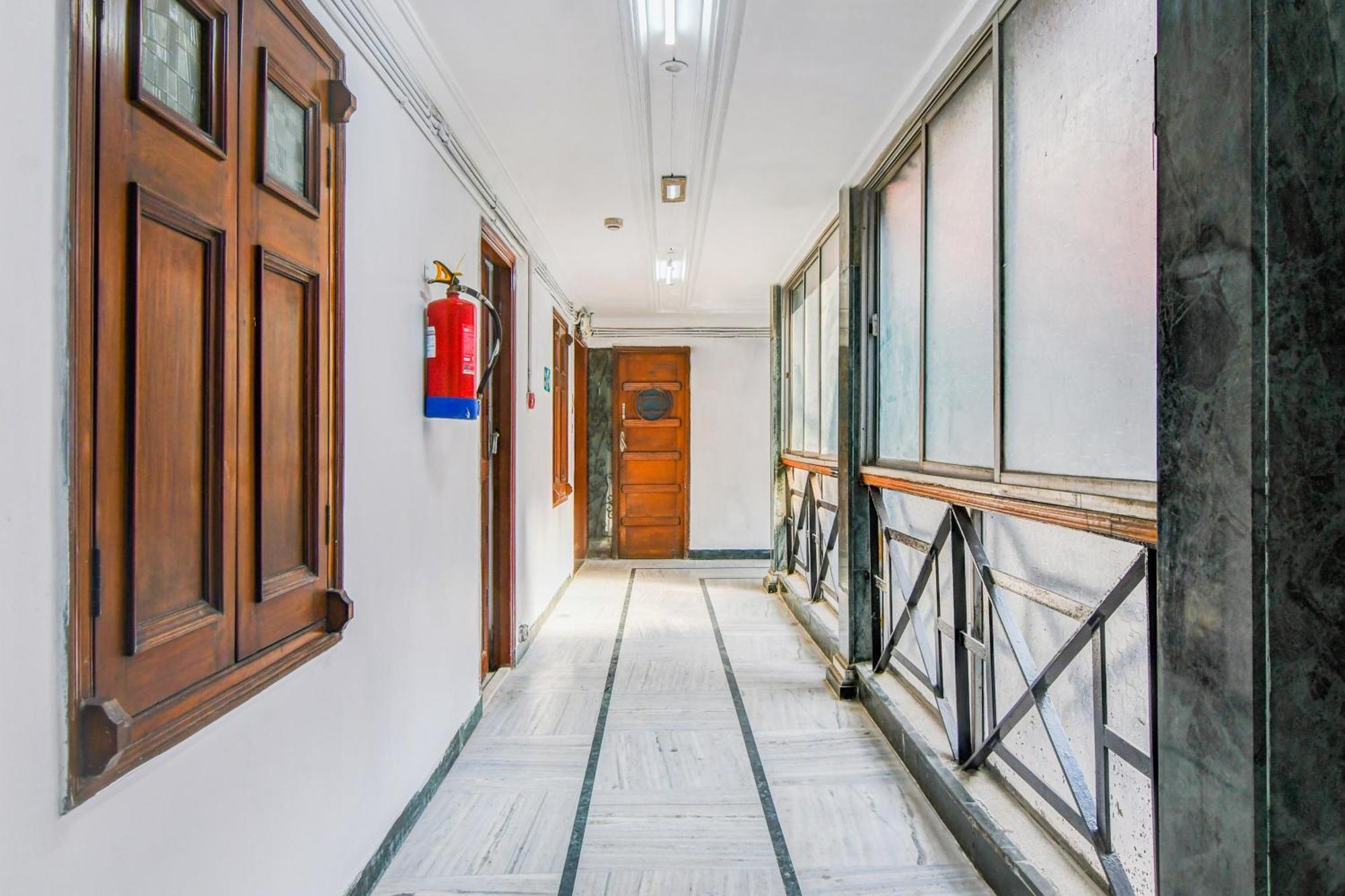 Super Hotel O Lenin Sarani Kalkuta Zewnętrze zdjęcie