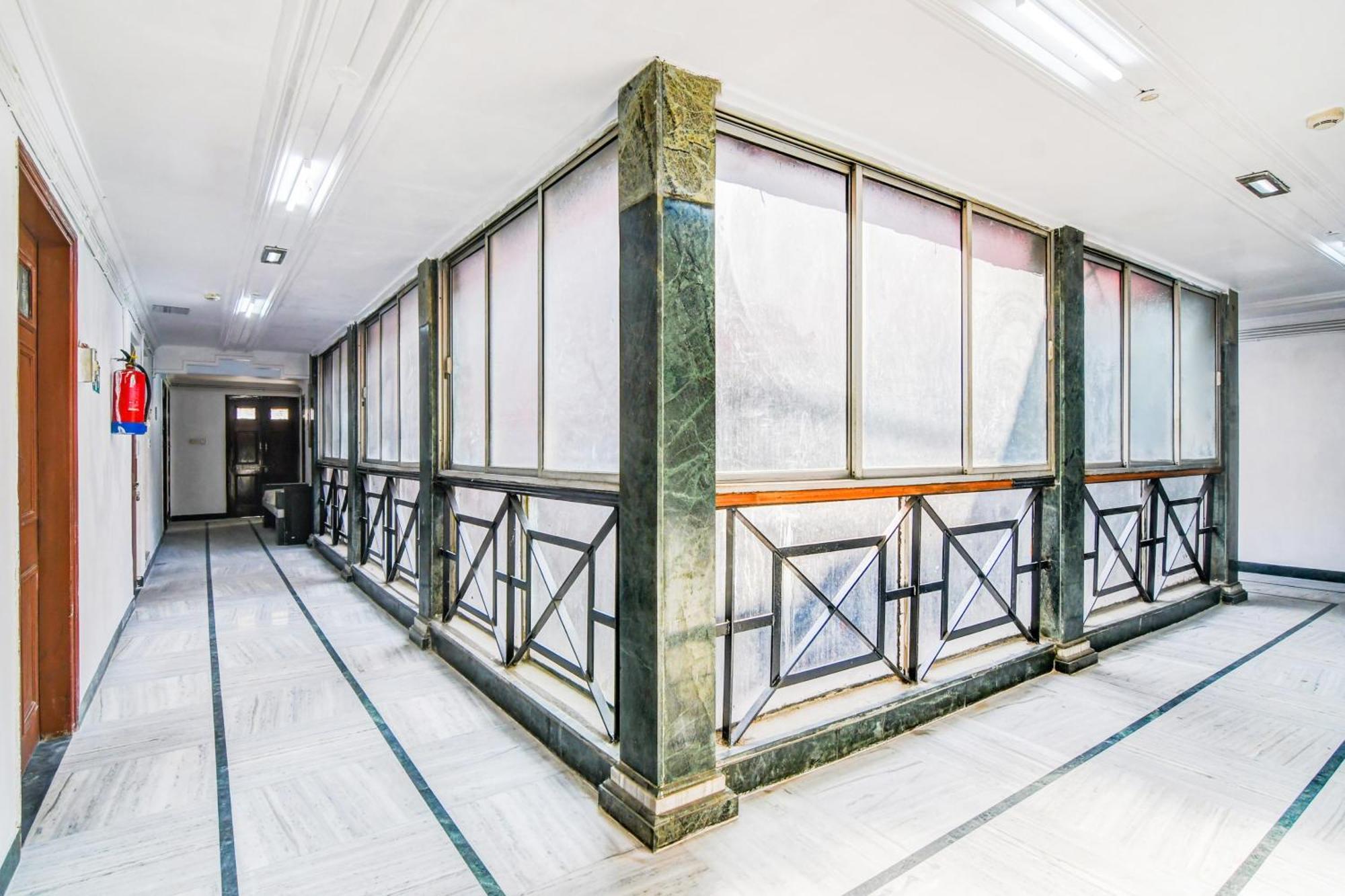 Super Hotel O Lenin Sarani Kalkuta Zewnętrze zdjęcie